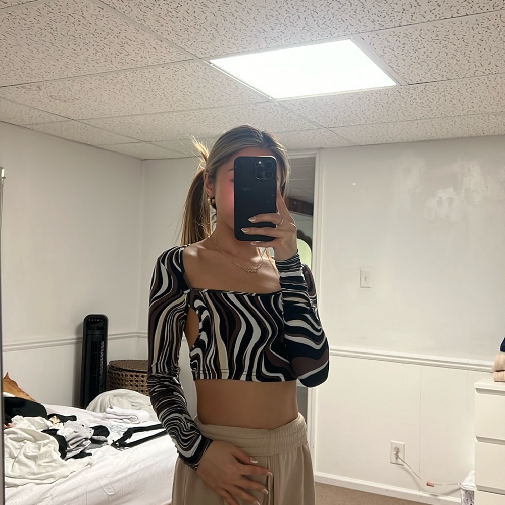 Long Sleeve Crop Top